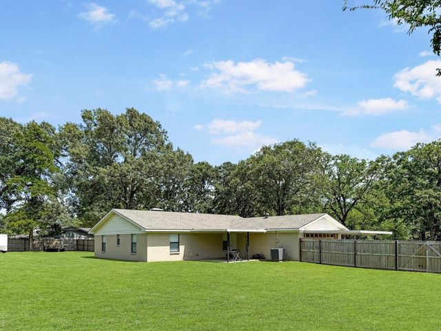 253 County Road 2425, Mineola, TX 75773