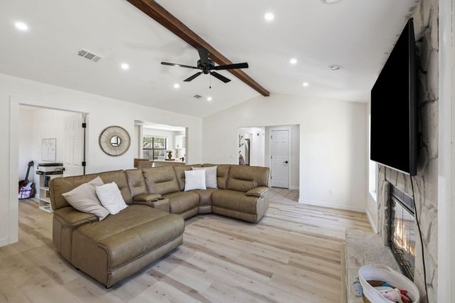 124 Meadow Woods Lane, Niceville, FL 32578