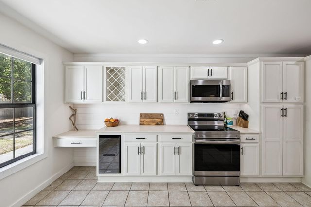 124 Meadow Woods Lane, Niceville, FL 32578