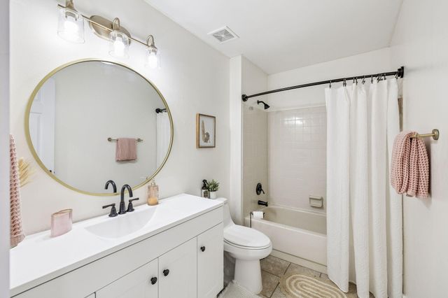 124 Meadow Woods Lane, Niceville, FL 32578