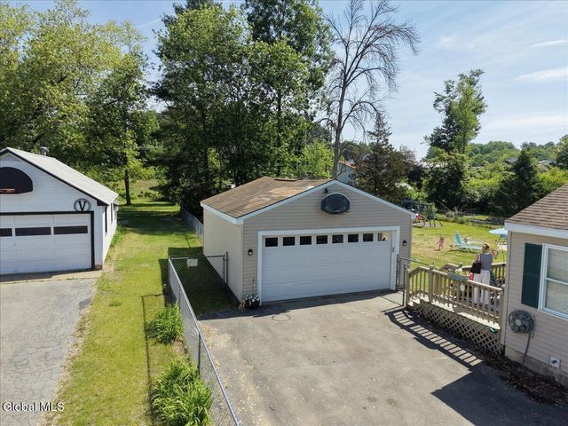 319 Dixon Road, Queensbury, NY 12804