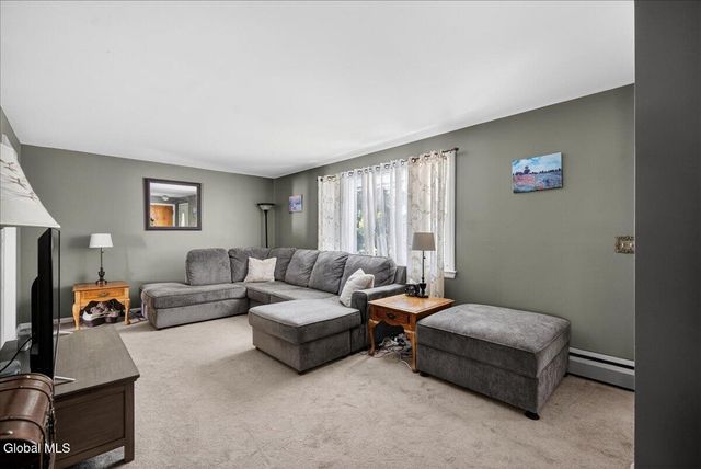 319 Dixon Road, Queensbury, NY 12804