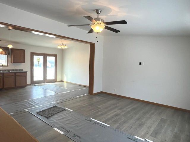 62135 Sugar Loaf Trail, Prairie Du Chien, WI 53821