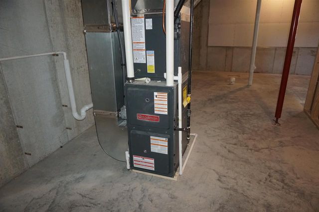 62135 Sugar Loaf Trail, Prairie Du Chien, WI 53821