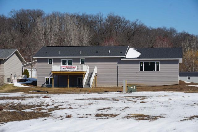 62135 Sugar Loaf Trail, Prairie Du Chien, WI 53821