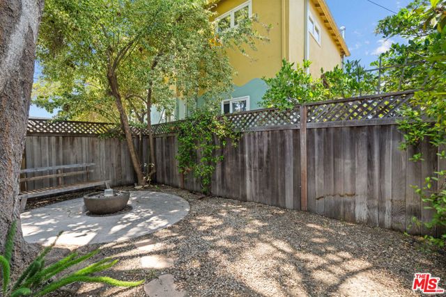 1823 Delaware Avenue, Santa Monica, CA 90404