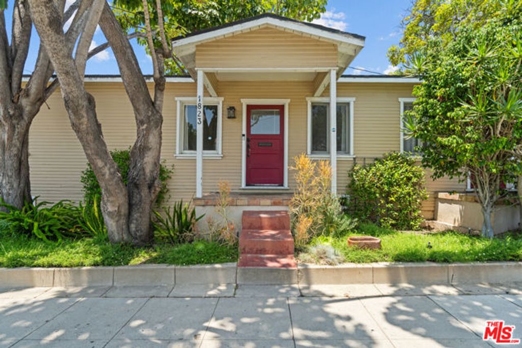 1823 Delaware Avenue, Santa Monica, CA 90404