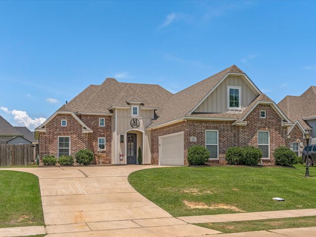 690 Lessie Drive, Stonewall, LA 71078