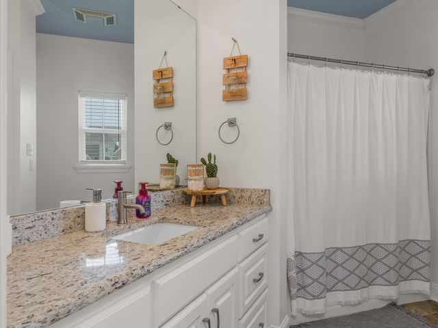 690 Lessie Drive, Stonewall, LA 71078