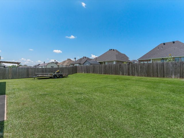 690 Lessie Drive, Stonewall, LA 71078