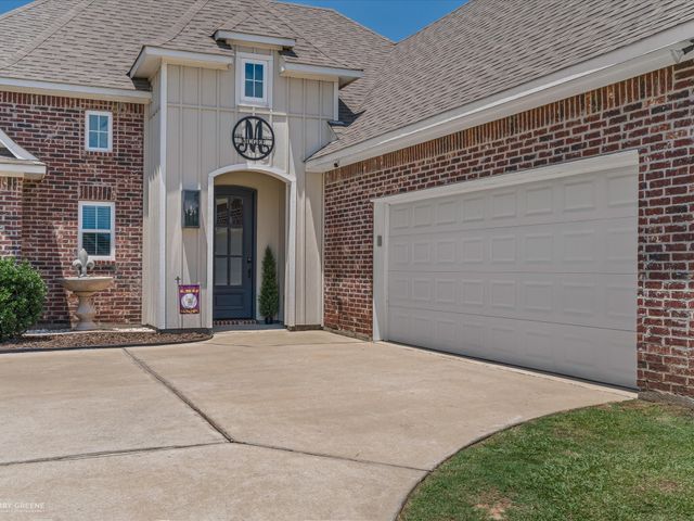 690 Lessie Drive, Stonewall, LA 71078
