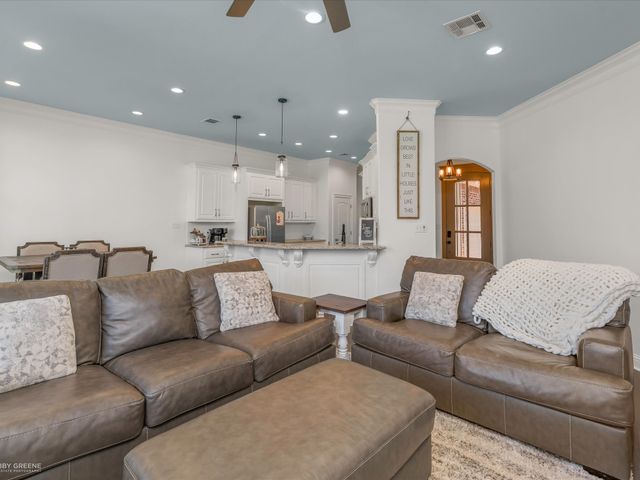 690 Lessie Drive, Stonewall, LA 71078