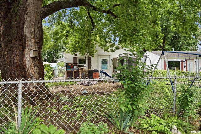 1606 KOCH Street, Pekin, IL 61554