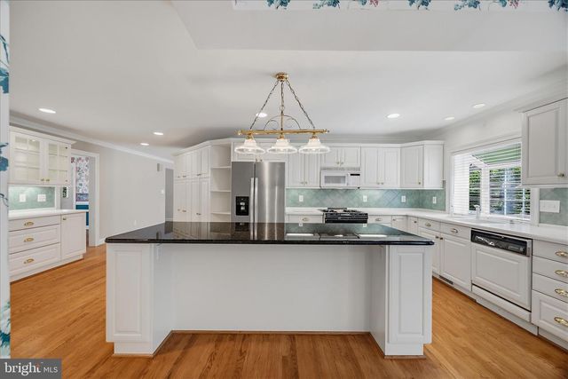 317 WHITE PLAINS CT, Severna Park, MD 21146