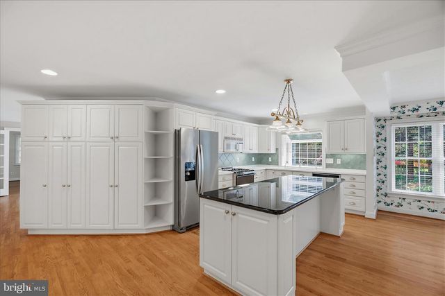 317 WHITE PLAINS CT, Severna Park, MD 21146
