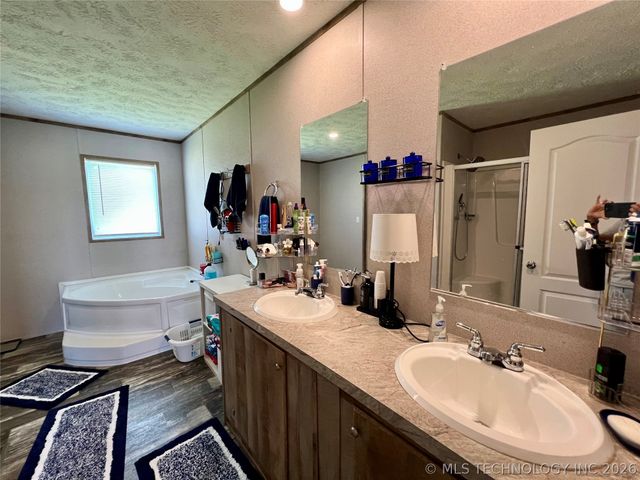 14068 Pond View Drive, Kingston, OK 73439