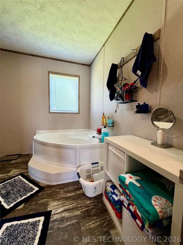 14068 Pond View Drive, Kingston, OK 73439