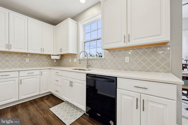 101 SOVEREIGN CT, Winchester, VA 22602