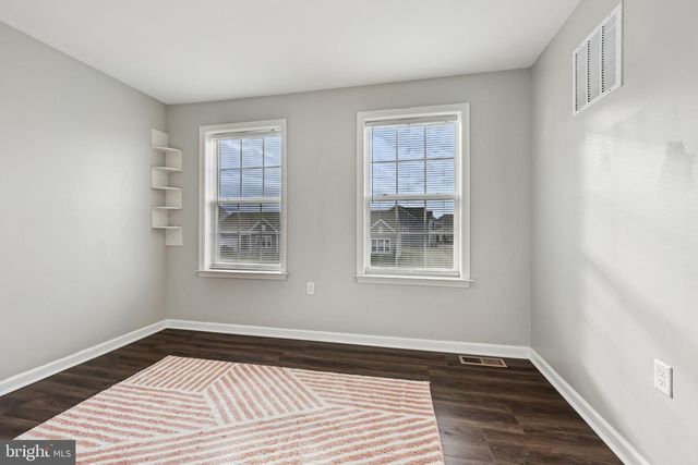 101 SOVEREIGN CT, Winchester, VA 22602