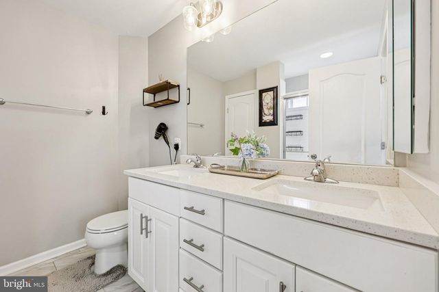 101 SOVEREIGN CT, Winchester, VA 22602