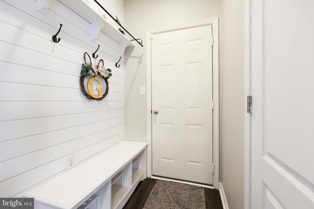 101 SOVEREIGN CT, Winchester, VA 22602