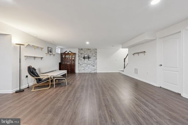 101 SOVEREIGN CT, Winchester, VA 22602