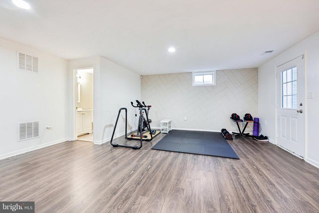 101 SOVEREIGN CT, Winchester, VA 22602