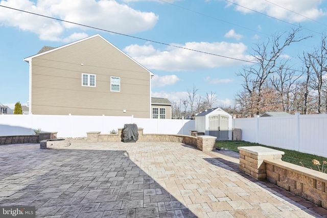 101 SOVEREIGN CT, Winchester, VA 22602