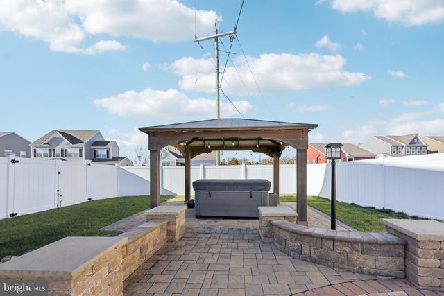 101 SOVEREIGN CT, Winchester, VA 22602