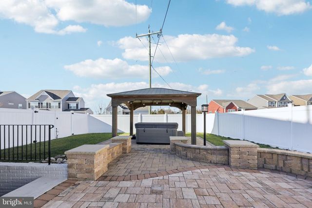 101 SOVEREIGN CT, Winchester, VA 22602