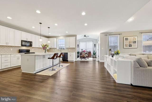 101 SOVEREIGN CT, Winchester, VA 22602