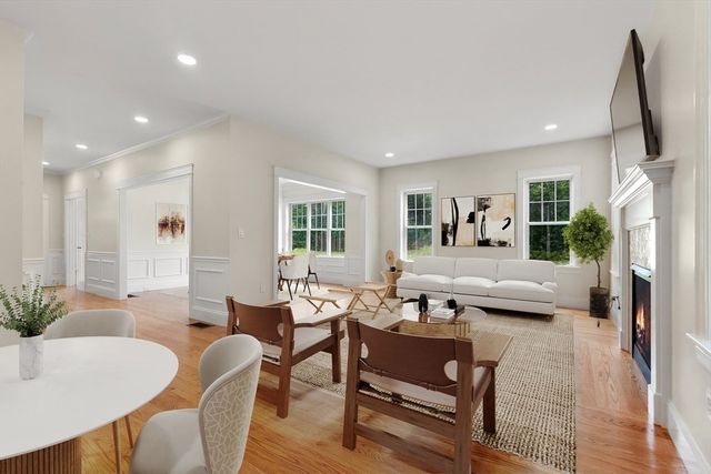 31 Wilson St, Medford, MA 02155