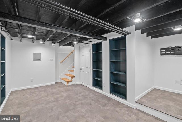 4252 CLAY ST NE, Washington, DC 20019