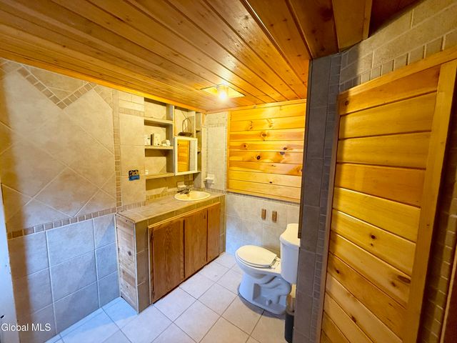 268 Glasshouse Creek Road, Day, NY 12835