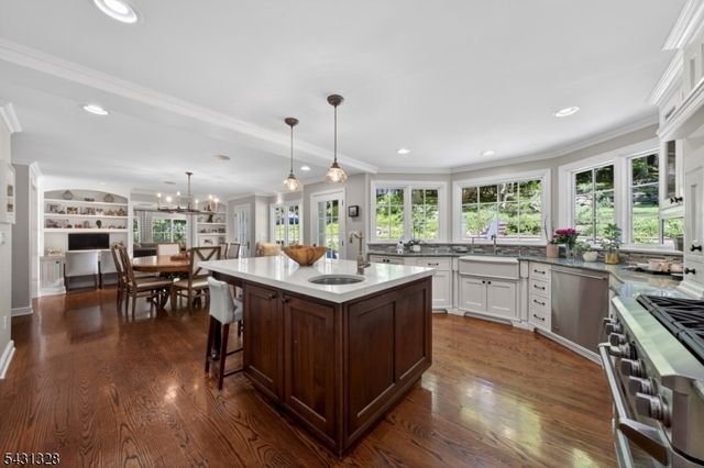14 Cross Gates, Millburn Twp., NJ 07078