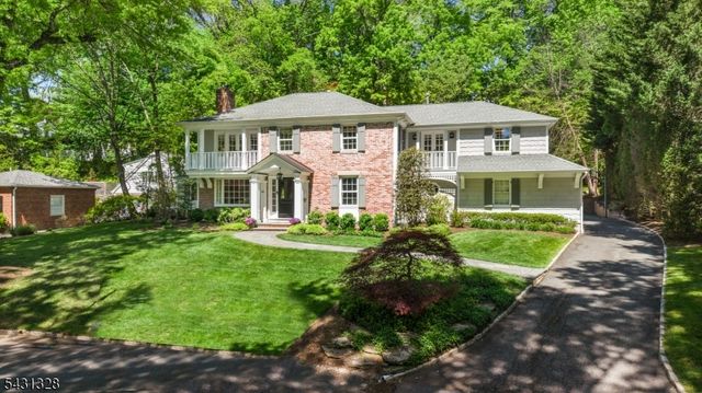 14 Cross Gates, Millburn Twp., NJ 07078