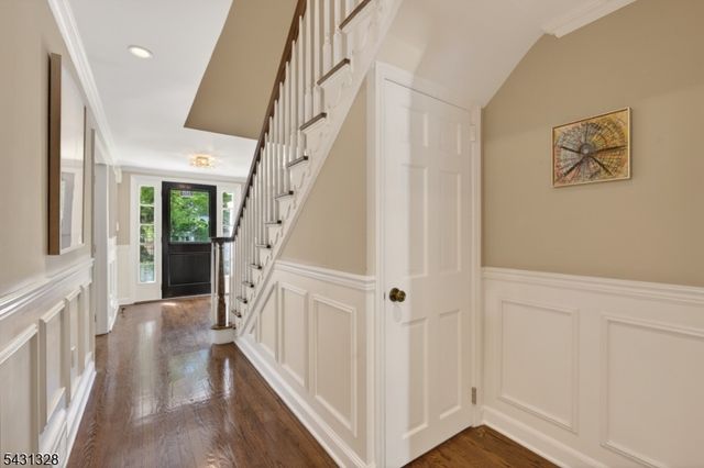 14 Cross Gates, Millburn Twp., NJ 07078