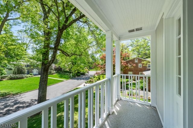 14 Cross Gates, Millburn Twp., NJ 07078