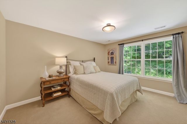 14 Cross Gates, Millburn Twp., NJ 07078