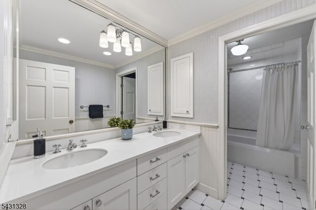14 Cross Gates, Millburn Twp., NJ 07078