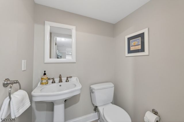 14 Cross Gates, Millburn Twp., NJ 07078