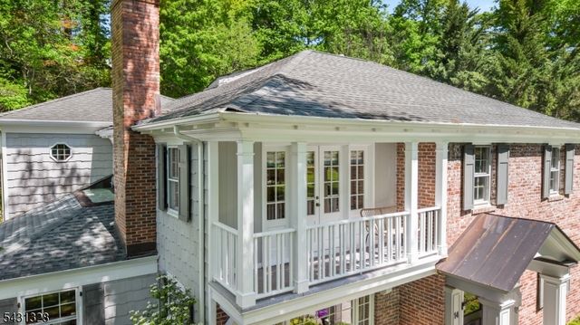14 Cross Gates, Millburn Twp., NJ 07078
