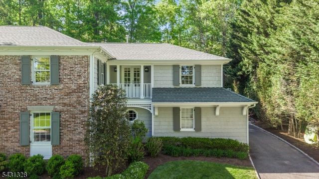 14 Cross Gates, Millburn Twp., NJ 07078