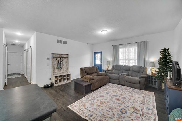 8788 9a Road, Plymouth, IN 46563