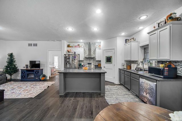 8788 9a Road, Plymouth, IN 46563