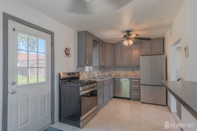 82 Markowitz Street, Carteret, NJ 07008