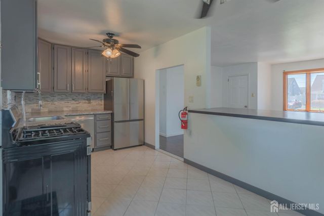 82 Markowitz Street, Carteret, NJ 07008