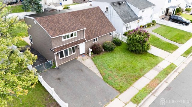 82 Markowitz Street, Carteret, NJ 07008