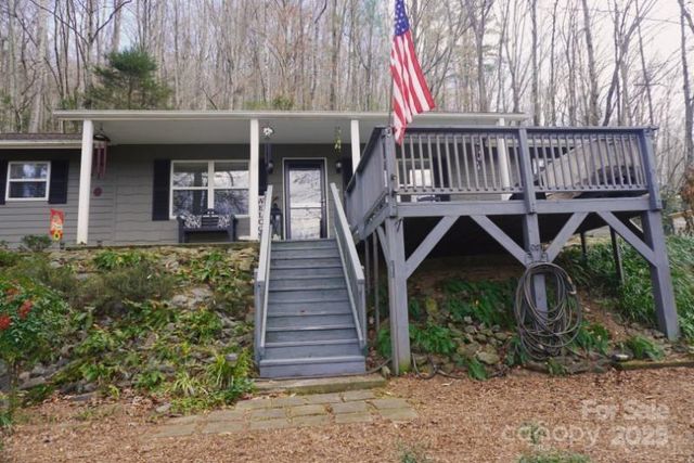 184 Pisgah Shadows Road, Penrose, NC 28766