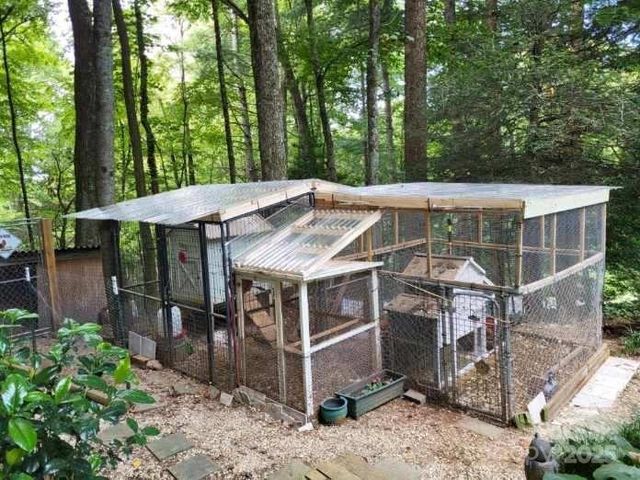 184 Pisgah Shadows Road, Penrose, NC 28766